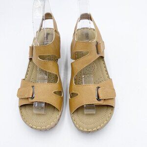 NWT Henry Ferrera Comfort-VL Womens Wedge Sandals Tan Sz 8